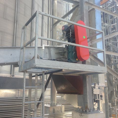 INSTALACION DE CABLERIA DE FUERZA PARA MOTORES TRIFASICOS.