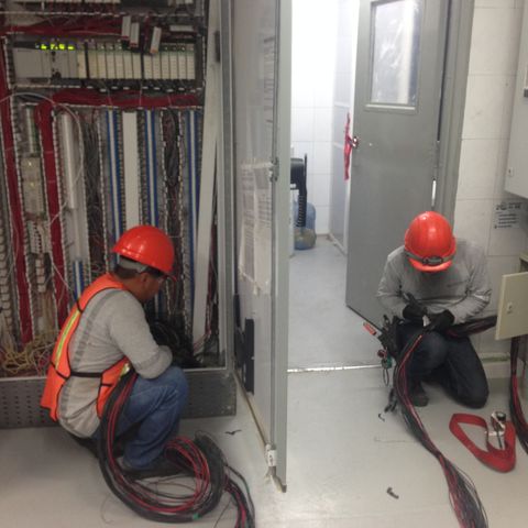 INSTALACION DE CABLERIA DE CONTROL PARA SENSORES Y ELECTRO VALVULAS.